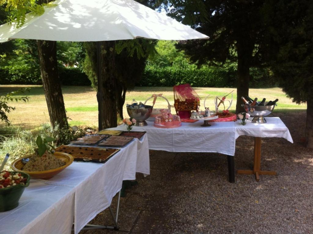Le Mas Shabanou Bed and Breakfast Roquefort-les-Pins Exterior foto
